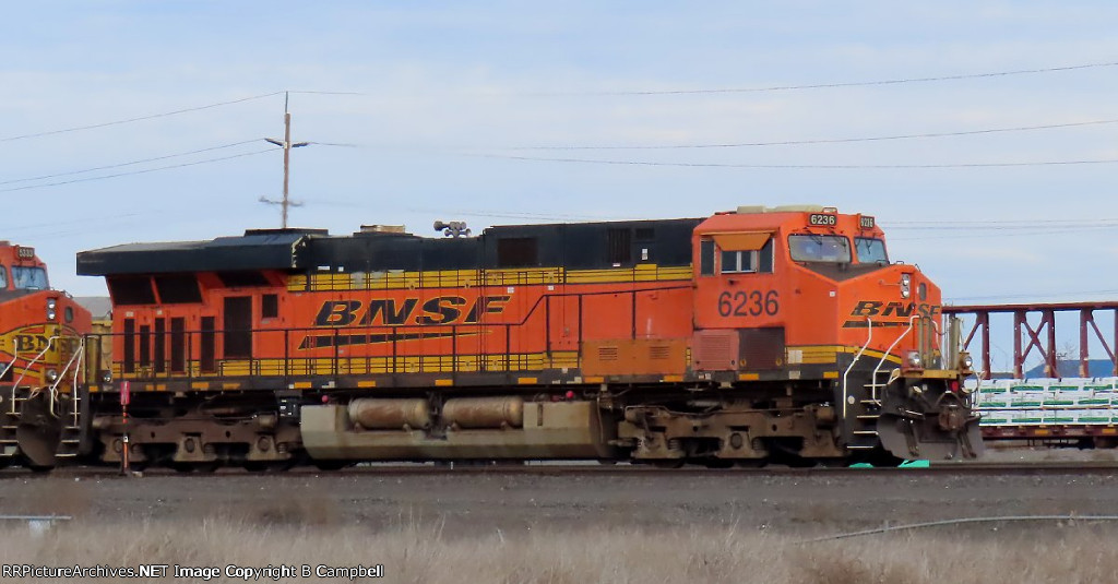 BNSF 6236